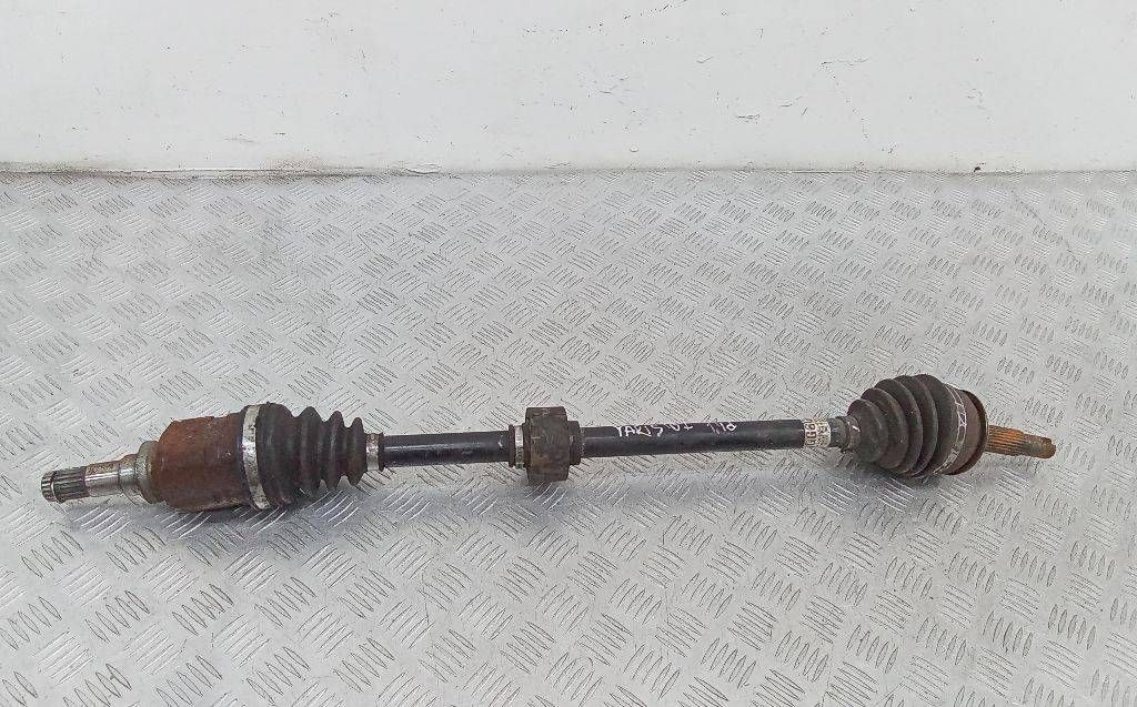 полуось передняя правая (приводной вал, ШРУС) Toyota Yaris XP9 2007, 1.4 л., дизель, 43410-0D180
