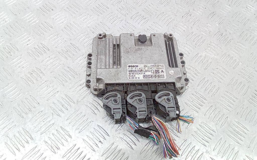 блок управления двигателем Peugeot 308 T7 2009, 1.6 л., дизель, МКПП, 9664843780