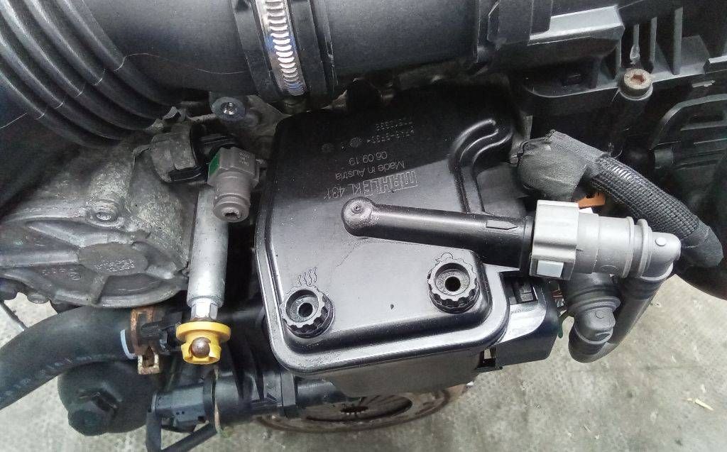 корпус топливного фильтра Peugeot 5008 1 поколение 2010, 1.6 л., дизель, МКПП, 70512338