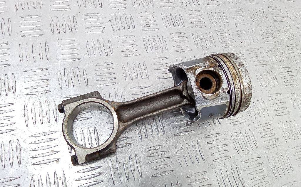 шатун Renault Laguna 2 поколение 2004, 1.9 л., дизель