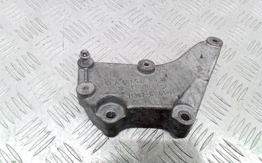кронштейн двигателя Mercedes-Benz C-Класс W204/S204 2009, 2.2 л., дизель, A6510940039