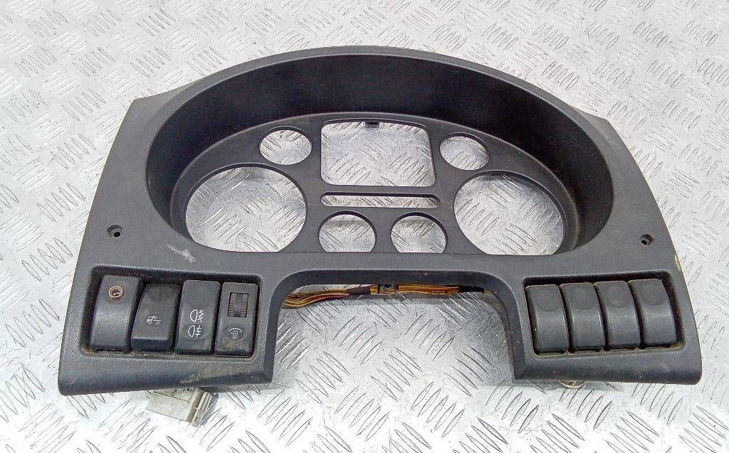рамка панели приборов DAF 95 2 поколение (XF) 2003