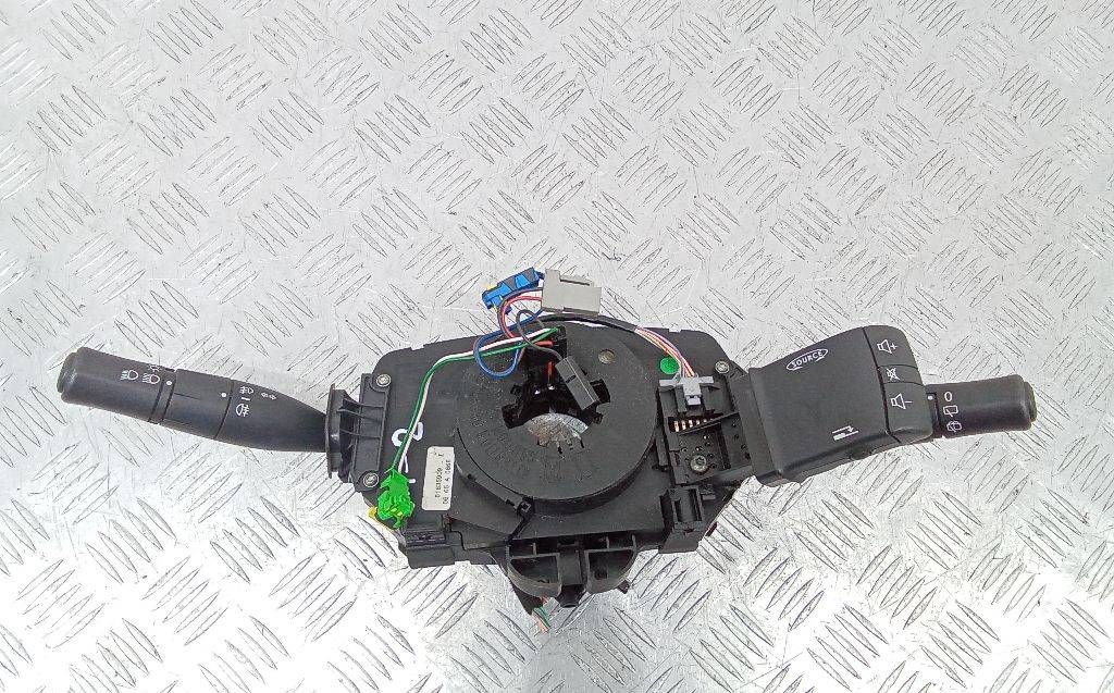 переключатель подрулевой (стрекоза) Renault Megane 2 поколение 2006, 8200216459