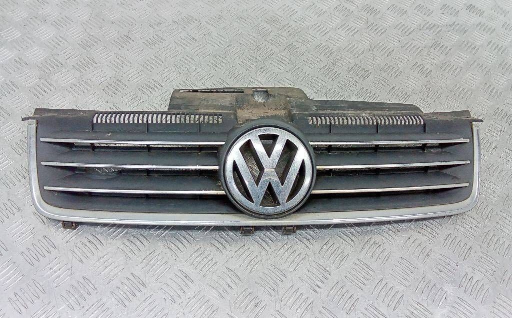 решетка радиатора Volkswagen Polo 4 поколение 2004, 6Q0853651