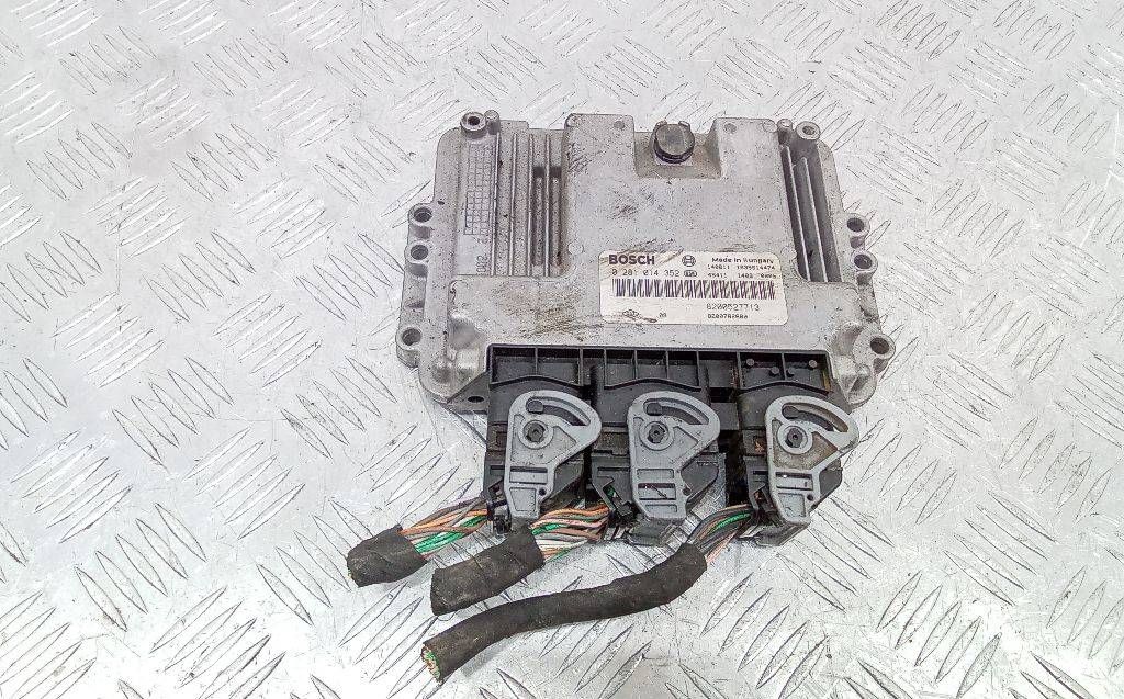 блок управления двигателем Renault Laguna 2 поколение 2005, 1.9 л., дизель, МКПП, 8200527713
