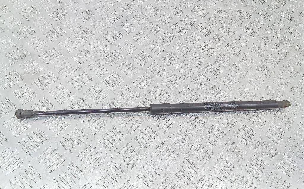 амортизатор крышки багажника (3-5 двери) Nissan Qashqai 1 поколение 2007, 90450EY10A
