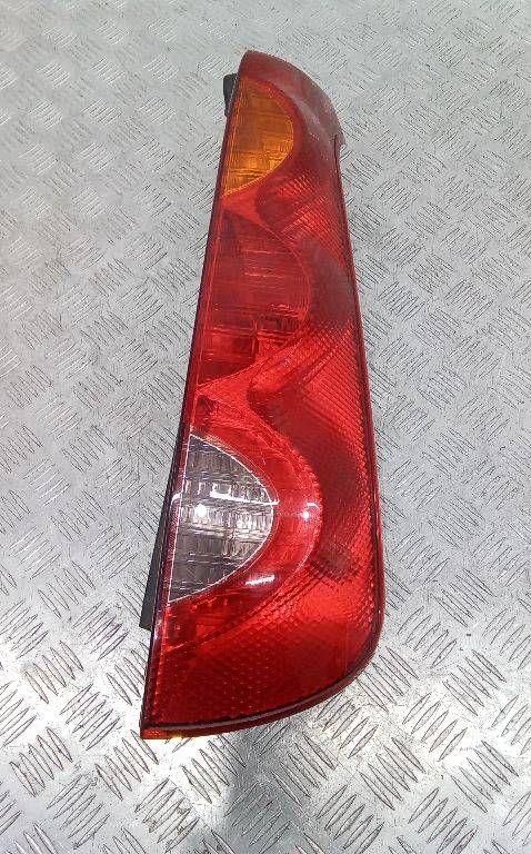 фонарь задний правый Nissan Note E11 2006, 220-16752