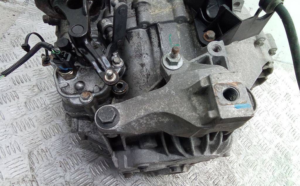 кронштейн КПП Volvo S40 1 поколение [рестайлинг] 2004, 2.0 л., дизель, МКПП