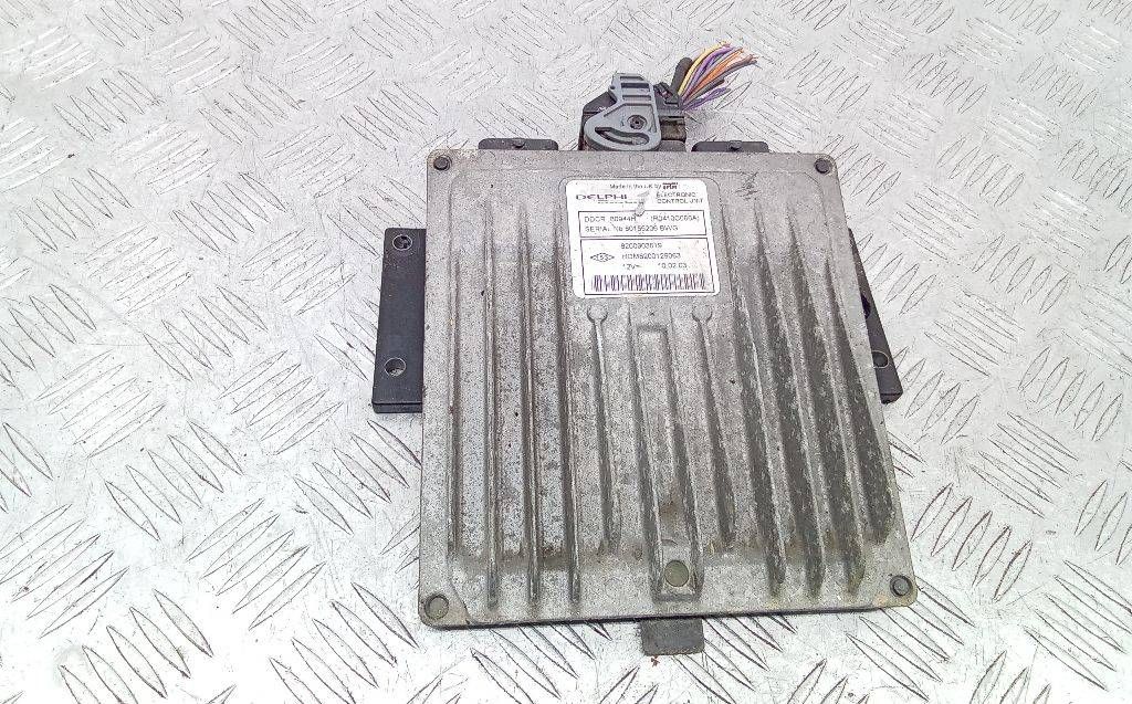блок управления двигателем Renault Clio 2 поколение [рестайлинг] 2003, 1.5 л., дизель, МКПП, 8200303619