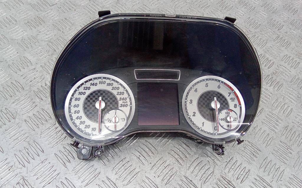 щиток приборов (приборная панель) Mercedes-Benz A-Класс W176 2013, A1769008100