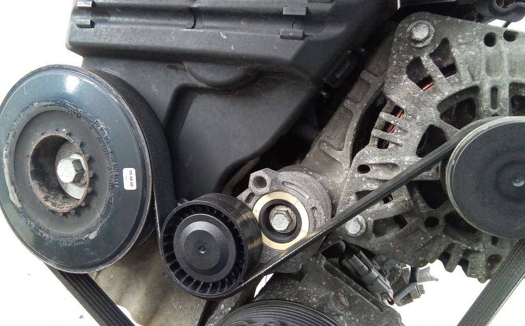 кронштейн генератора Renault Megane 3 поколение 2011, 1.5 л., дизель, 8200669494