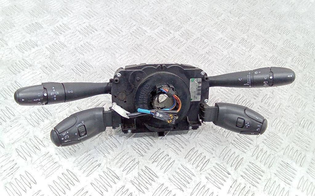 переключатель подрулевой (стрекоза) Peugeot 207 1 поколение 2009, 96661290XT