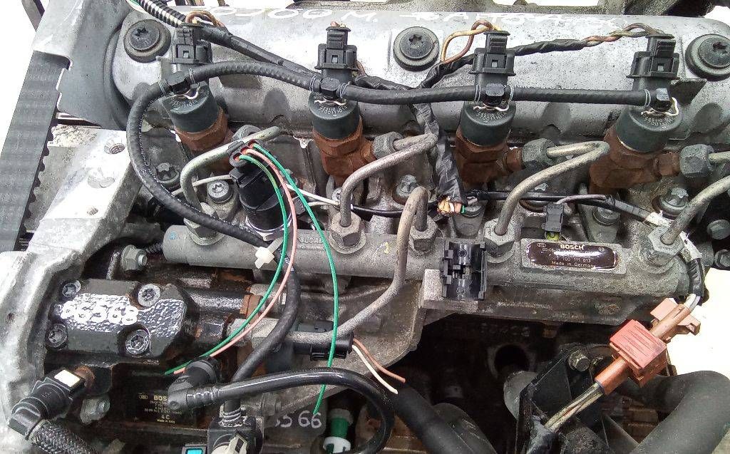 топливная рампа Renault Scenic 1 поколение [рестайлинг] 2000, 1.9 л., дизель, МКПП, 7700111013