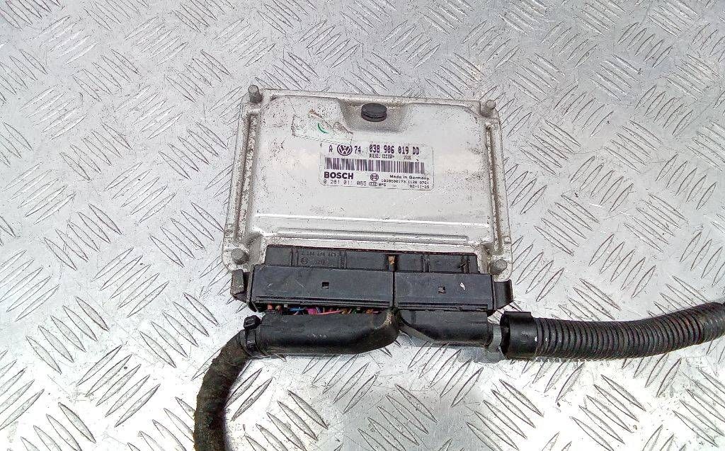 блок управления двигателем Volkswagen Golf 4 поколение 2002, 1.9 л., дизель, МКПП, 038906019