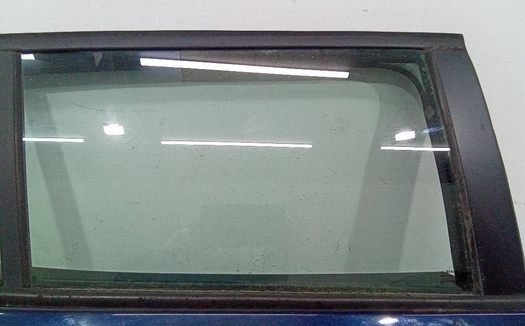стекло двери задней правой Renault Megane 3 поколение 2009, DOT211