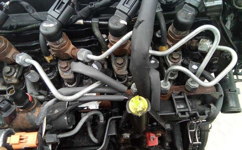 топливная рампа Renault Clio 3 поколение 2009, 1.5 л., дизель, 8200815617