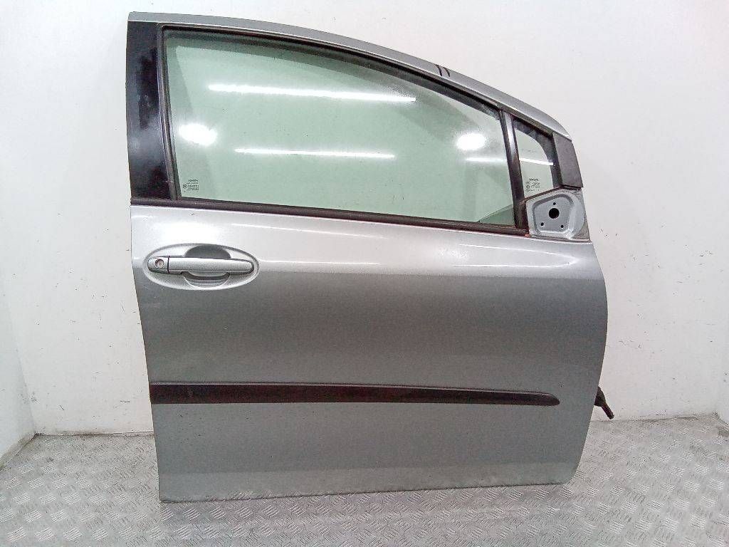 дверь передняя правая Toyota Yaris XP9 2007