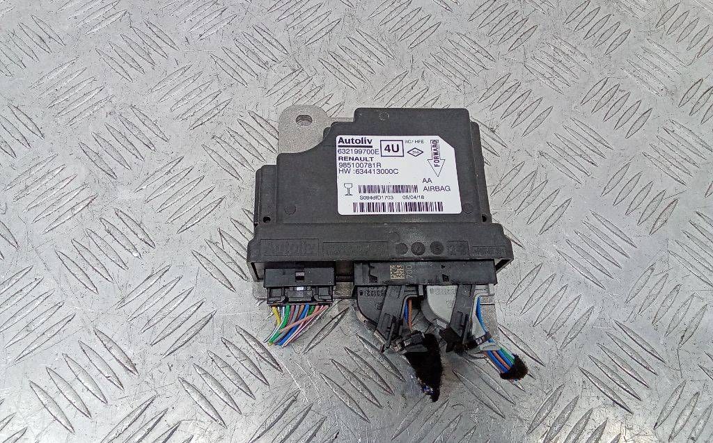 блок AirBag Renault Kadjar 1 поколение 2018, 985100781R