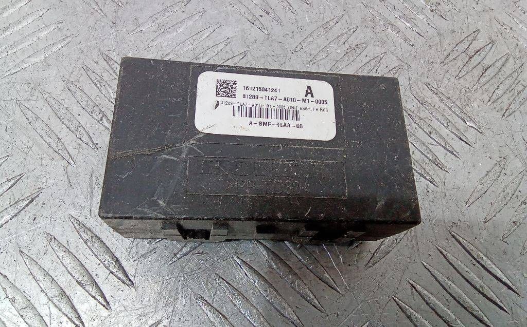 блок управления (другие) Honda CR-V 5 поколение 2018, 81289-TLA7-A010-M1-0005