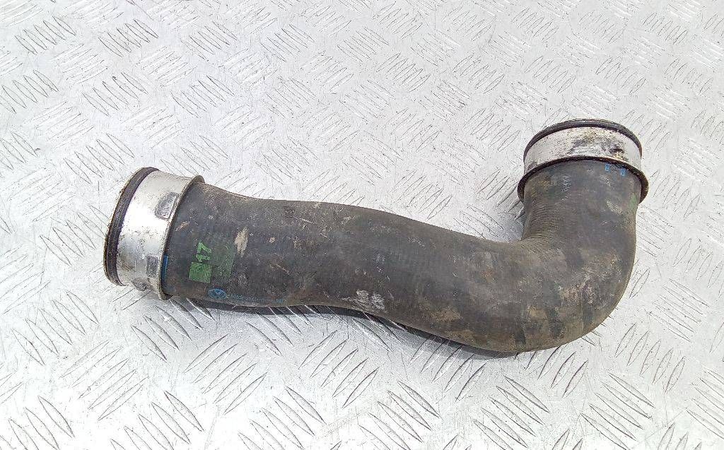 патрубок интеркулера Volkswagen Golf 4 поколение 2005, 1K0145834