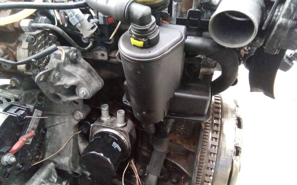 маслозаливная горловина Renault Megane 2 поколение [рестайлинг] 2007, 1.9 л., дизель, МКПП, 8200279414