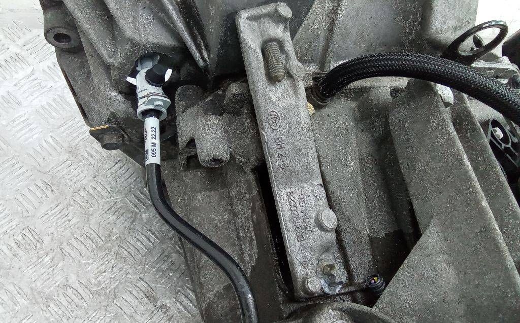 кронштейн КПП Renault Modus 1 поколение [рестайлинг] 2010, 1.5 л., дизель, МКПП, 8200284803
