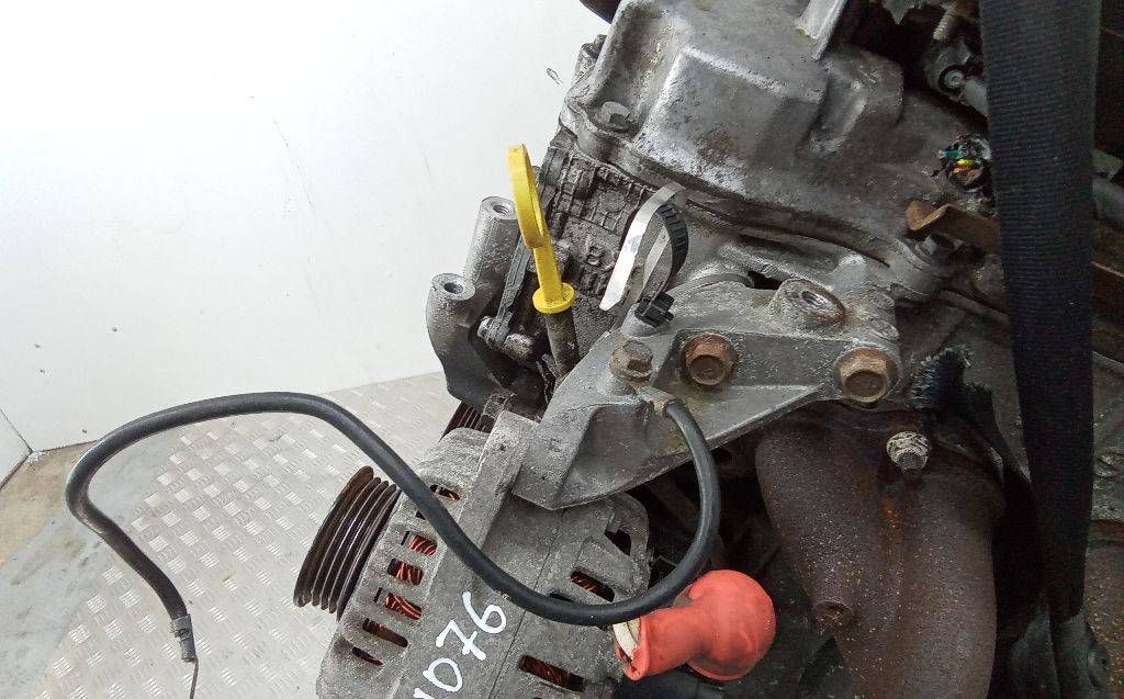 кронштейн генератора Nissan Note E11 2006, 1.4 л., бензин, МКПП