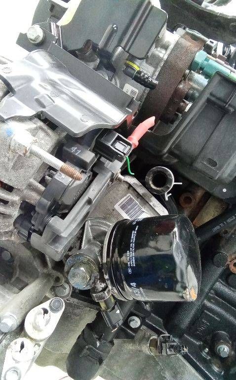 теплообменник масляного фильтра Renault Duster 1 поколение 2011, 1.5 л., дизель, МКПП, 779744