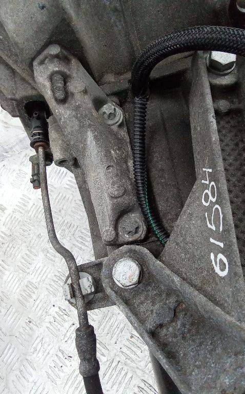 кронштейн КПП Dacia Sandero 1 поколение 2011, 1.5 л., дизель, МКПП, 8200707909