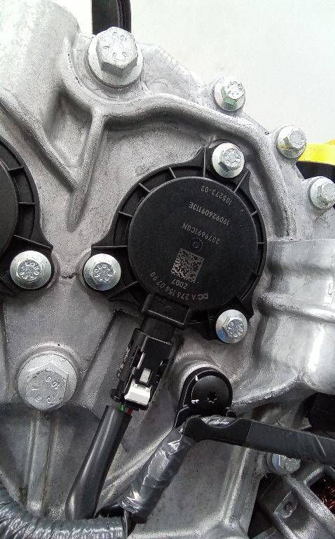 Клапан фазорегулятора Nissan Qashqai 2 поколение [рестайлинг] 2019, 1.3 л., бензин, МКПП, A2761560790