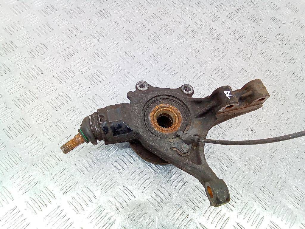 кулак поворотный правый Peugeot 308 T7 2008, 1.6 л., дизель