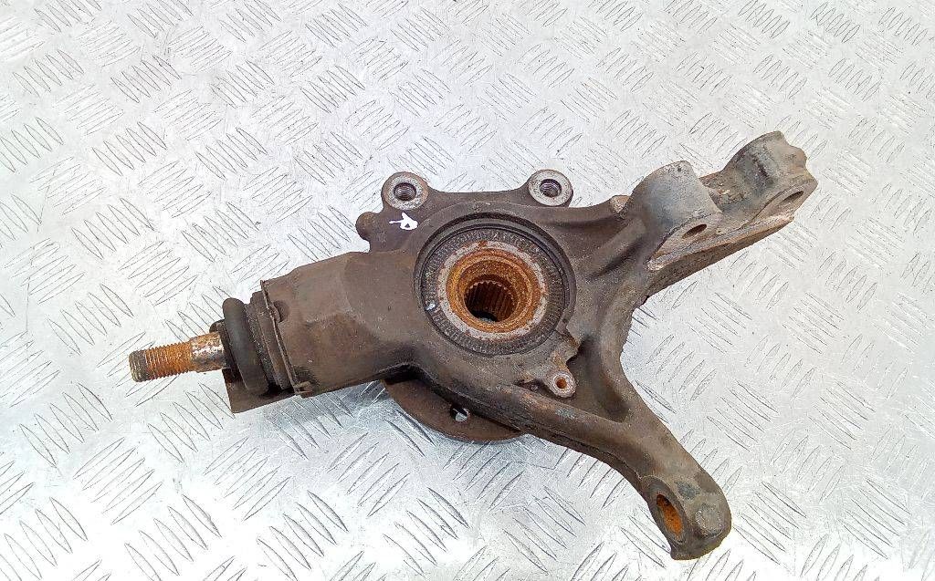 кулак поворотный правый Citroen C4 2 поколение 2012, 1.6 л., дизель