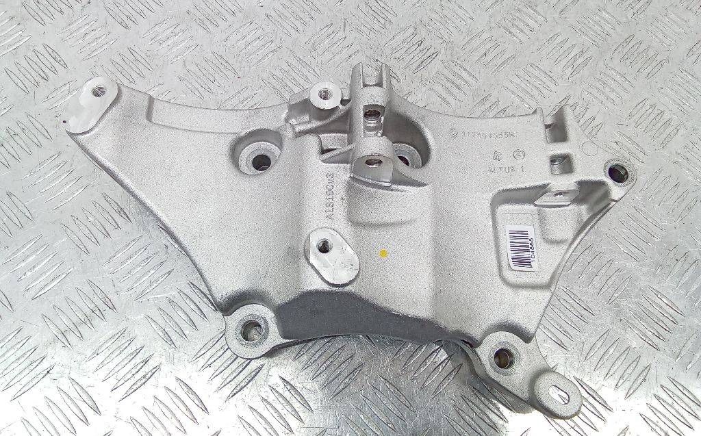 кронштейн генератора Renault Duster 2 поколение 2022, 2.0 л., бензин, МКПП, 117104555R