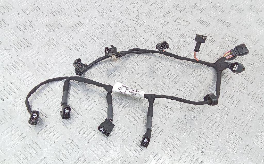 проводка Renault Duster 2 поколение 2022, 2.0 л., бензин, МКПП, 240116678R