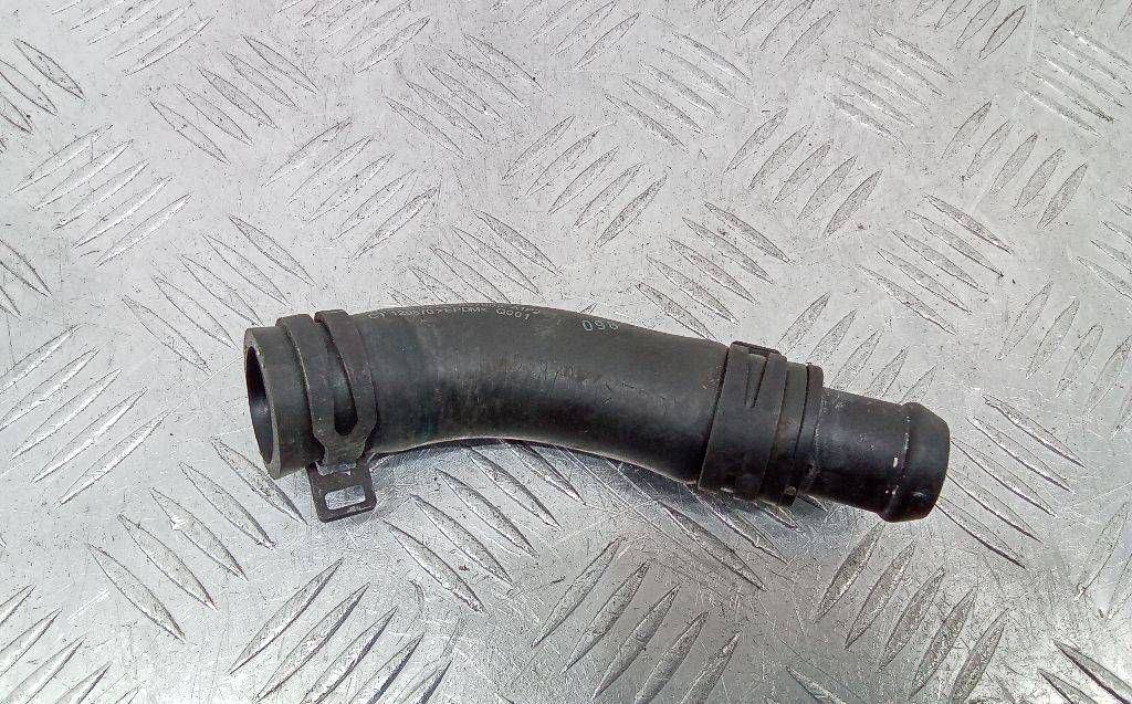патрубок радиатора Mercedes-Benz A-Класс W176 2013, 2.0 л., бензин, A2702030482