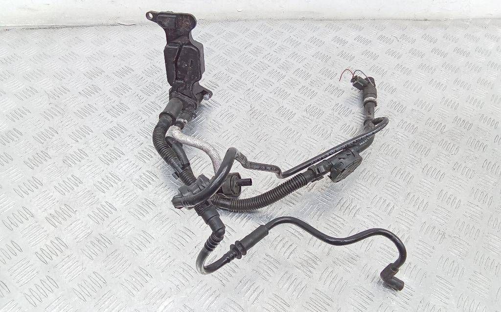 маслоотделитель (сапун) Mercedes-Benz A-Класс W176 2013, 2.0 л., бензин, A2700105401