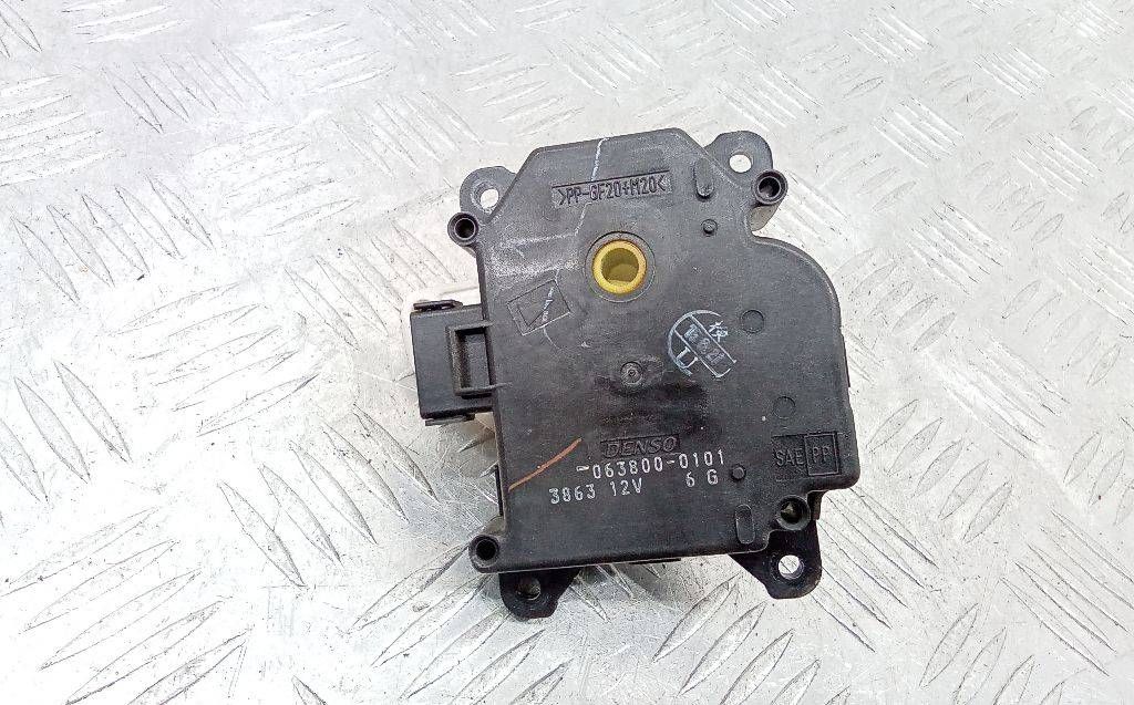 моторчик заслонки печки Honda Accord 7 поколение 2005, 063800-0101
