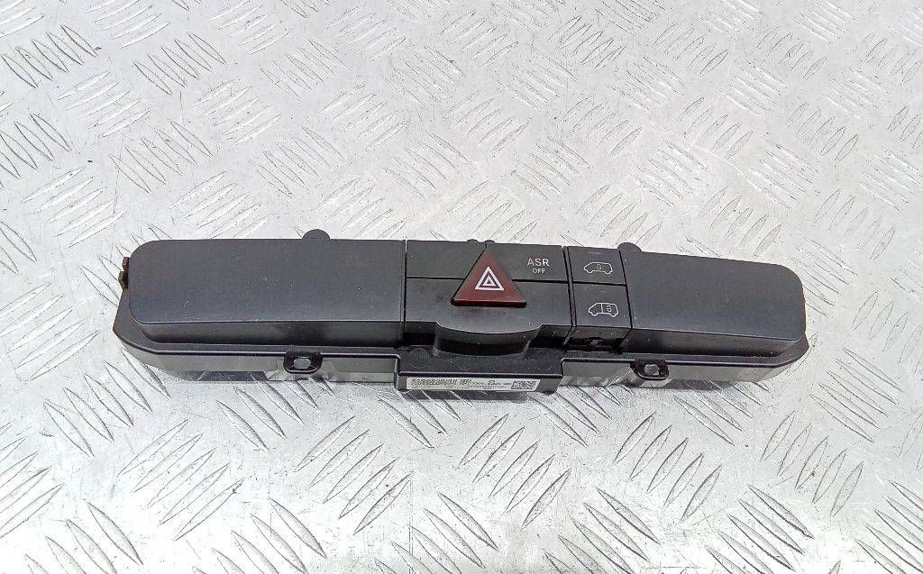 кнопка аварийной сигнализации Mercedes-Benz Sprinter 2 поколение (W906) 2012, A9068701010