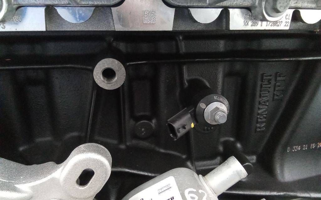 датчик детонации Renault Duster 2 поколение 2022, 2.0 л., бензин, МКПП, 8200789728