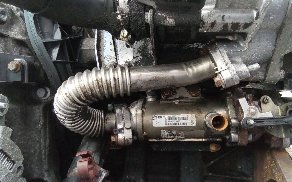 охладитель EGR / Радиатор EGR Renault Laguna 3 поколение 2010, 2.0 л., дизель, МКПП, 8200873678