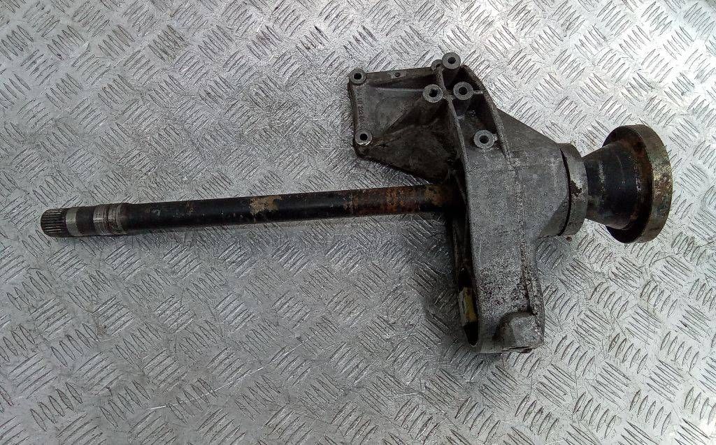 полуось (приводной вал, ШРУС) Mercedes-Benz Vito W638 1999, 2.2 л., дизель, МКПП, A6112220009