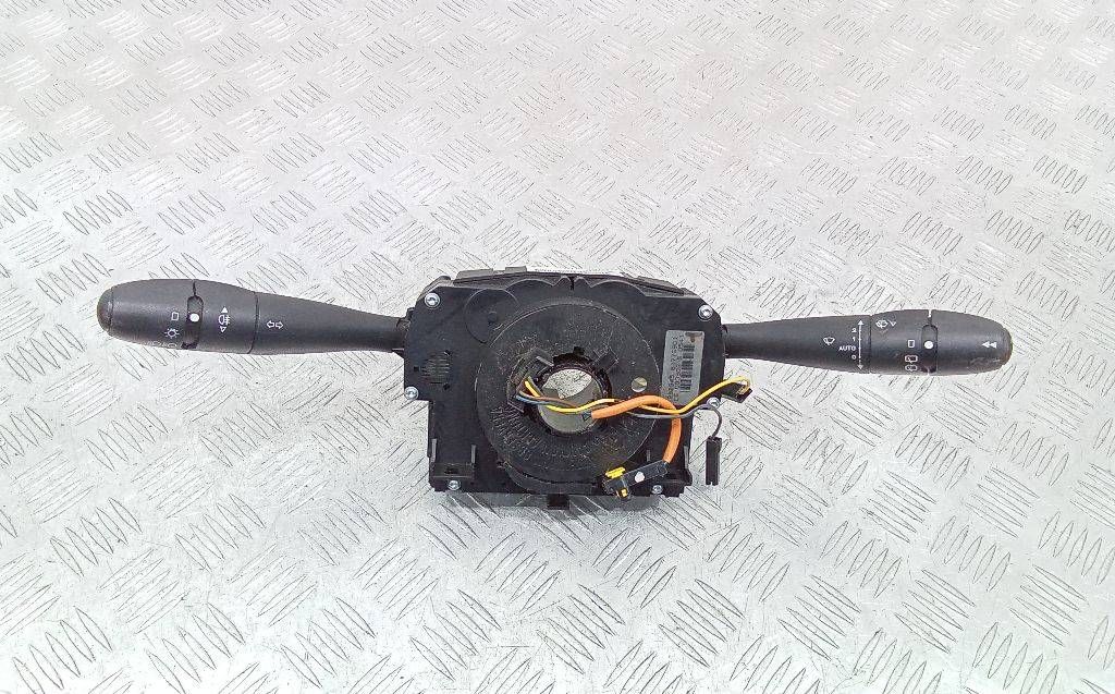 переключатель подрулевой (стрекоза) Citroen C2 1 поколение 2003, 96488208