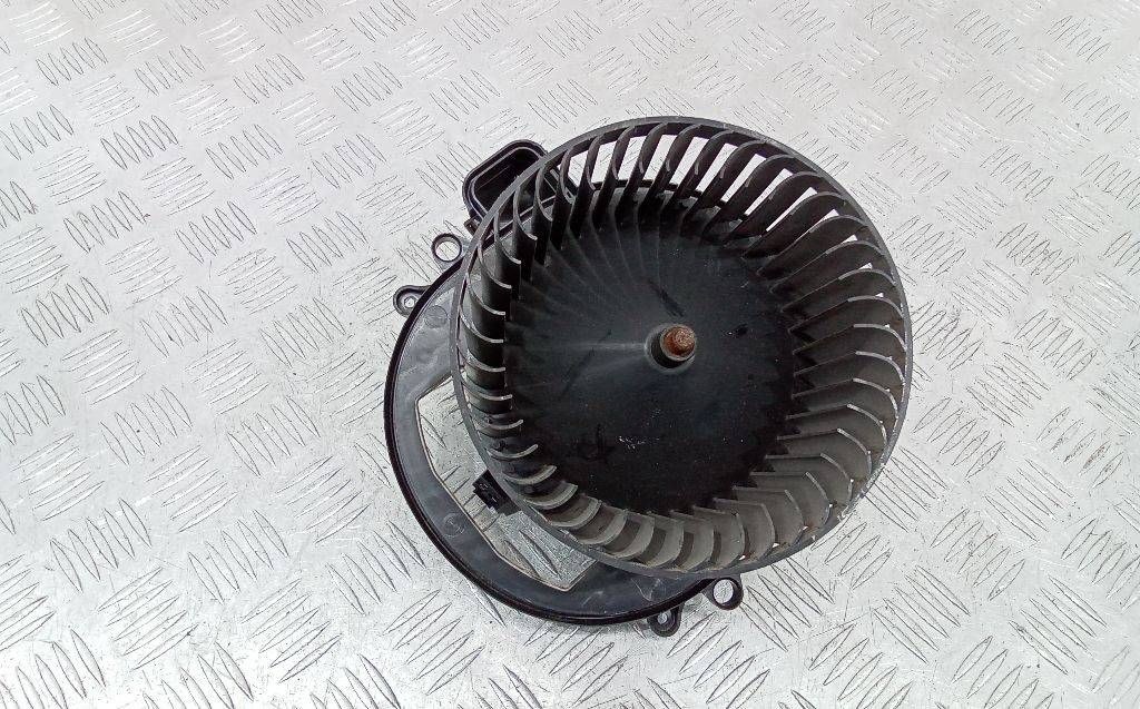 моторчик печки BMW 1 серия F20/F21 2013, T903542