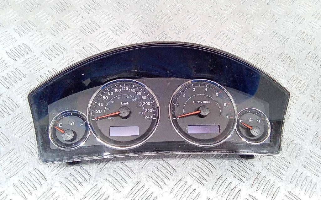 щиток приборов (приборная панель) Jeep Commander 1 поколение 2006, 56054018