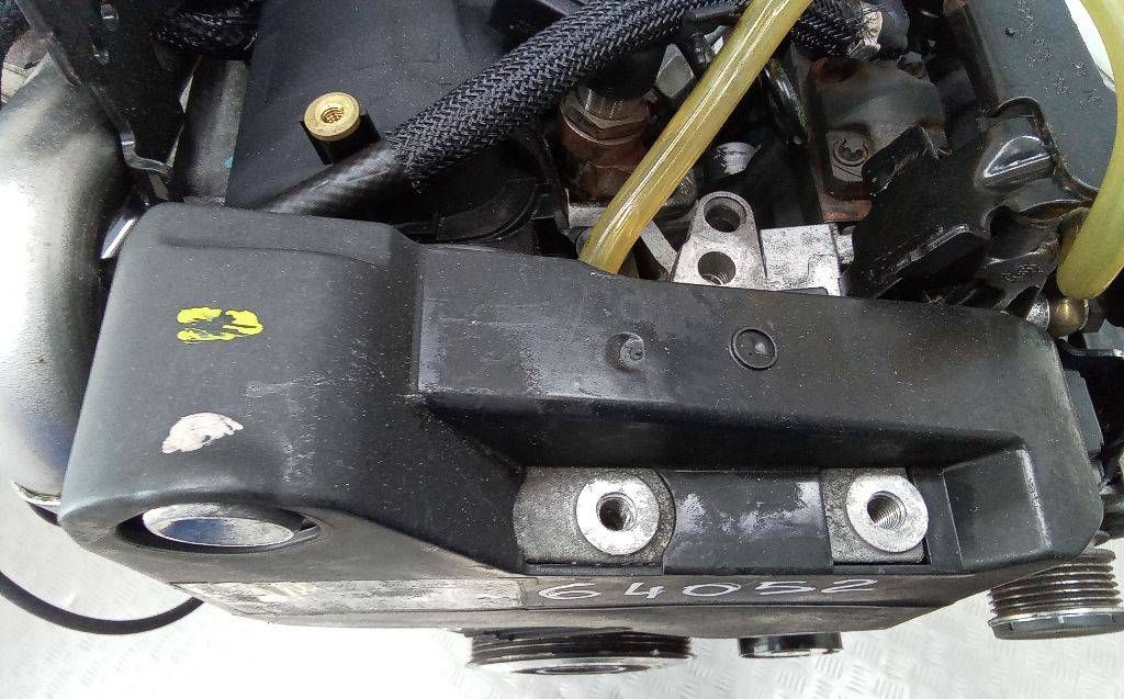 кронштейн двигателя Renault Scenic 3 поколение 2011, 1.5 л., дизель, МКПП, 8200739777
