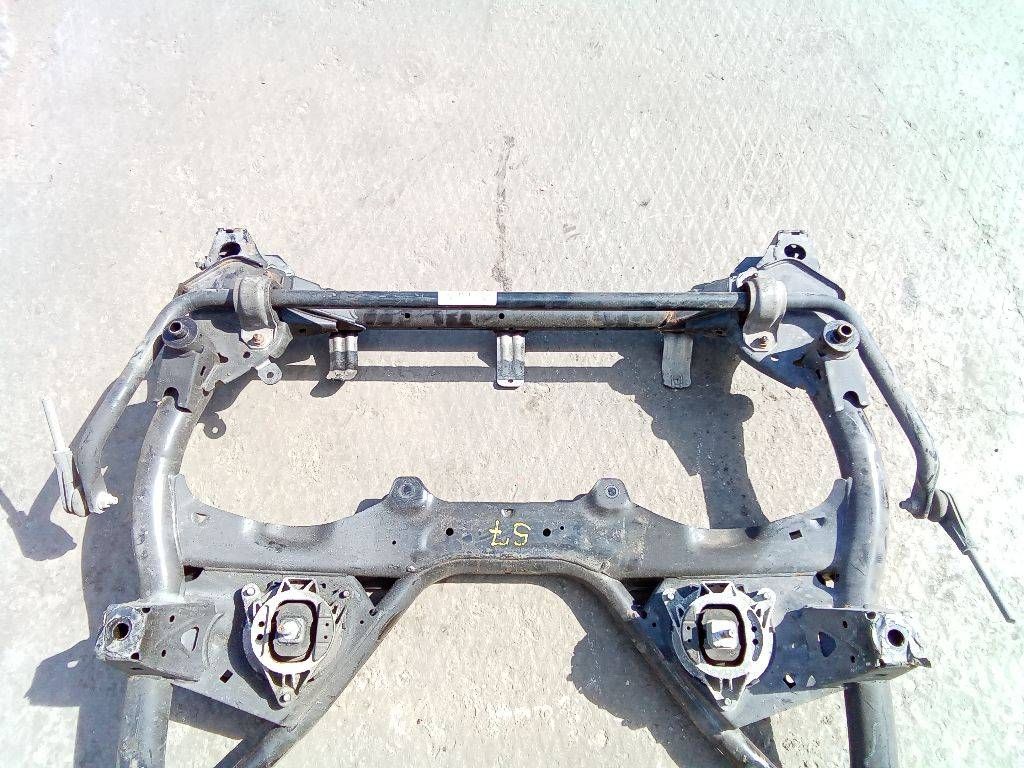 стабилизатор подвески передний BMW 1 серия F20/F21 2013, 1.6 л., дизель, МКПП, 15008112, 6792111