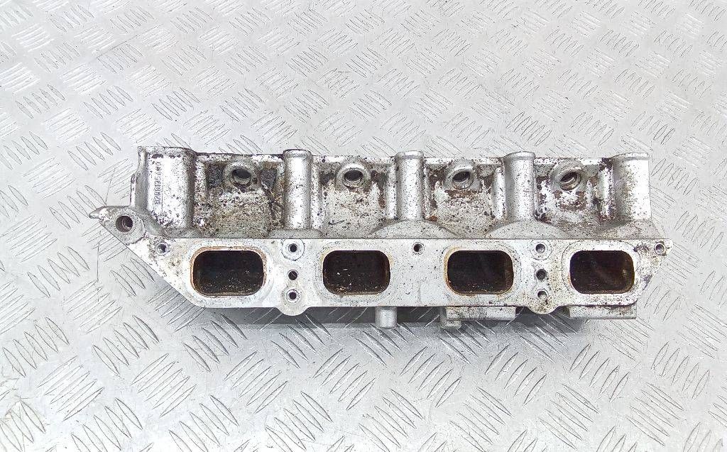 коллектор впускной Renault Megane 2 поколение 2006, 1.6 л., бензин, 8200135480