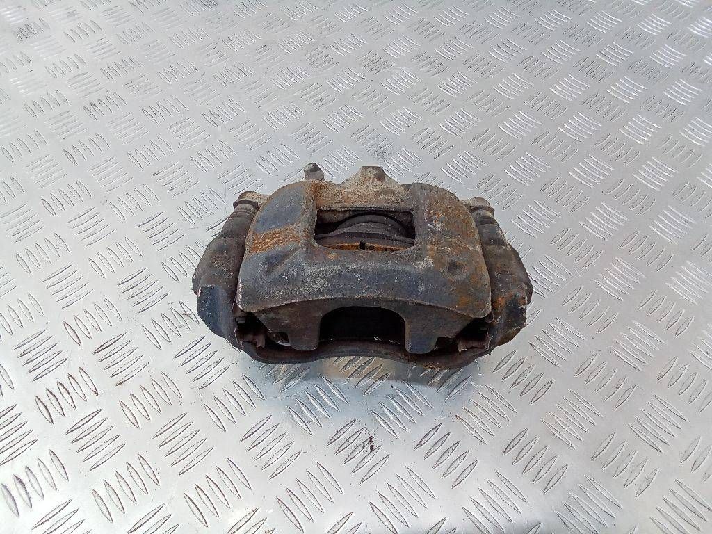 суппорт передний правый Toyota Auris 1 поколение 2007, дизель