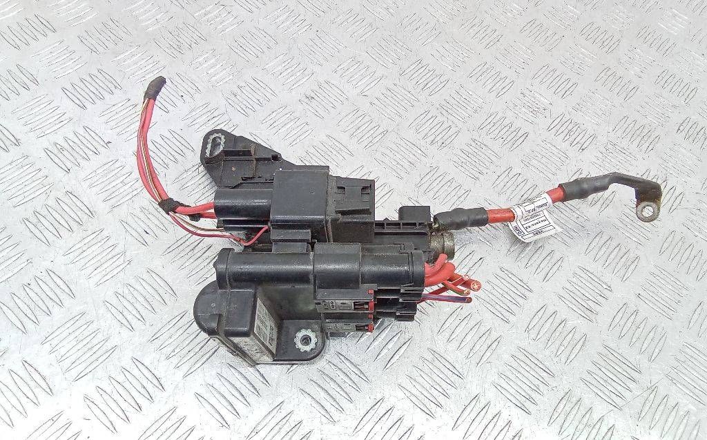 плюсовой провод аккумулятора BMW 1 серия F20/F21 2013, 10688710, V5929615001