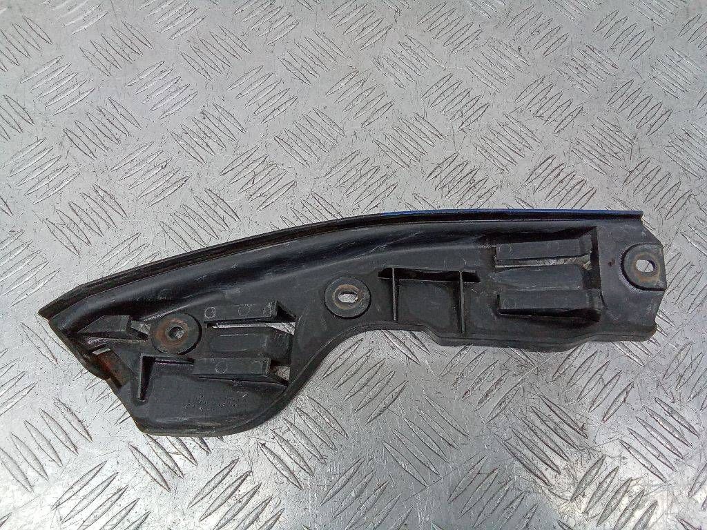 Крепление бампера заднего Volkswagen Touareg 1 поколение 2004, 7L6807393